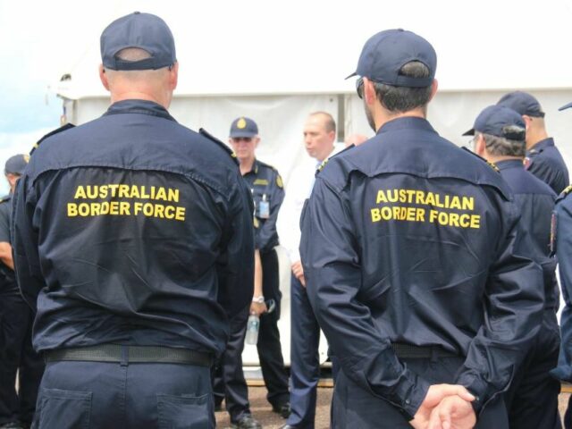 https://australiancustomsclearance.com.au/wp-content/uploads/2021/08/Border-Force-Staff-640x480.jpeg